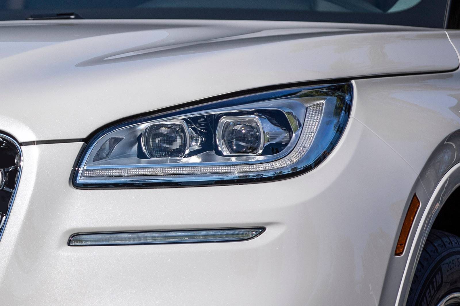 2021 Lincoln Corsair front safety EDETAIL