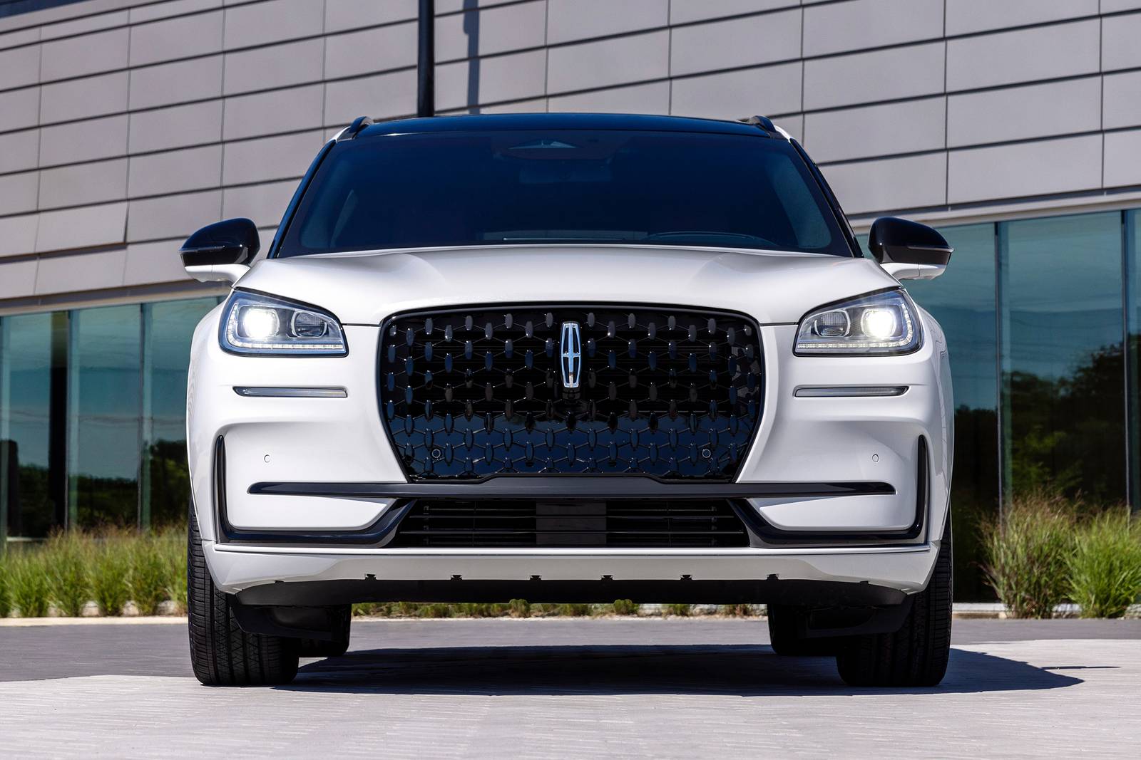 2023 Lincoln Corsair exterior F
