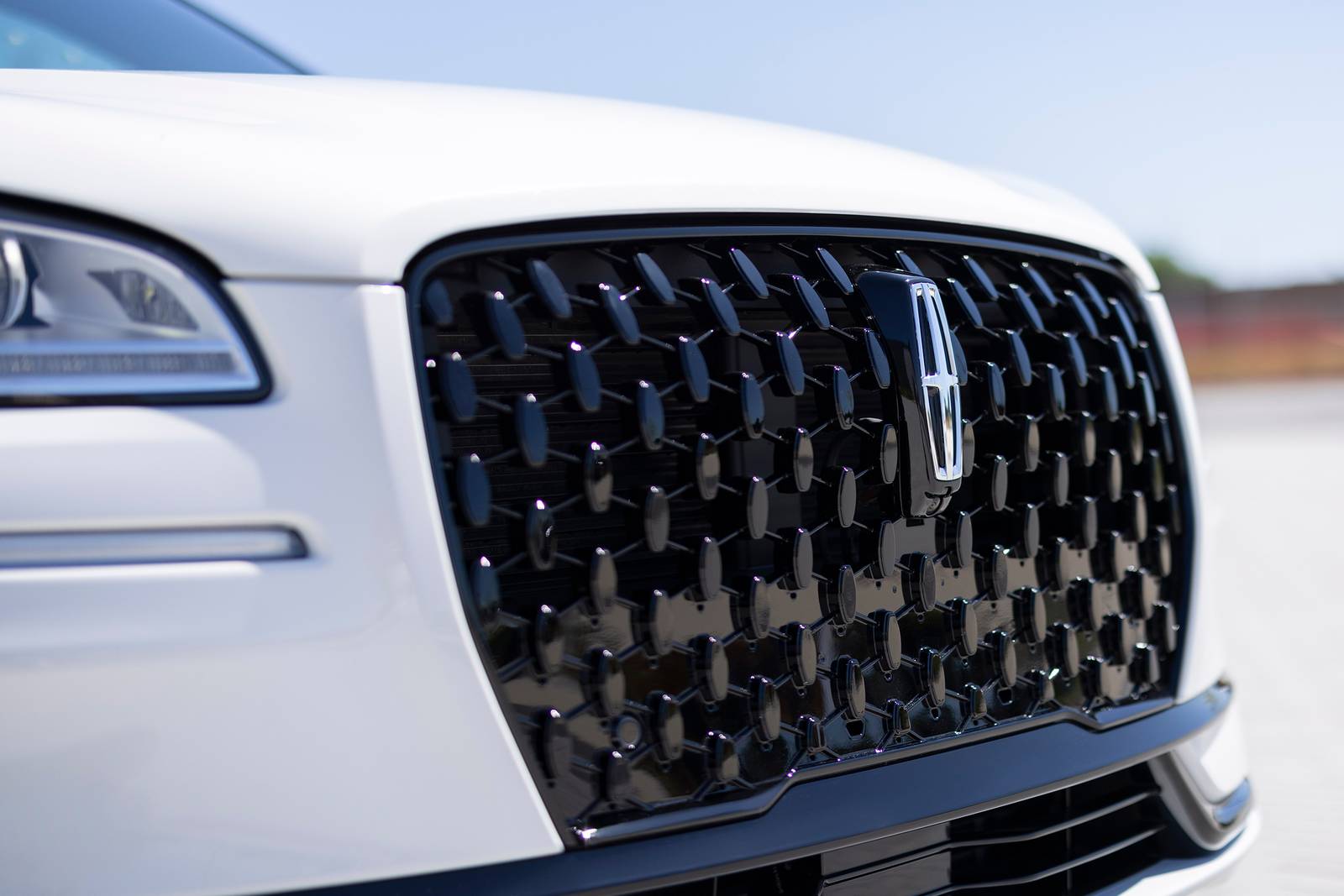 2023 Lincoln Corsair exterior FBDG