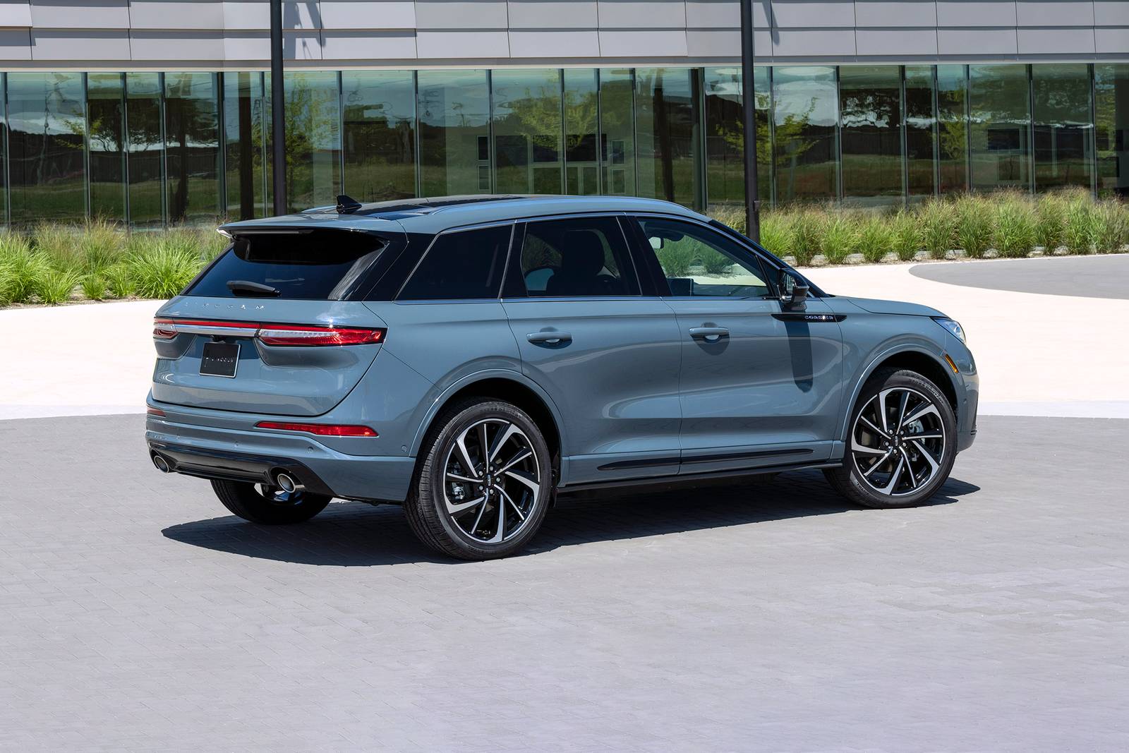 2024 Lincoln Corsair exterior F