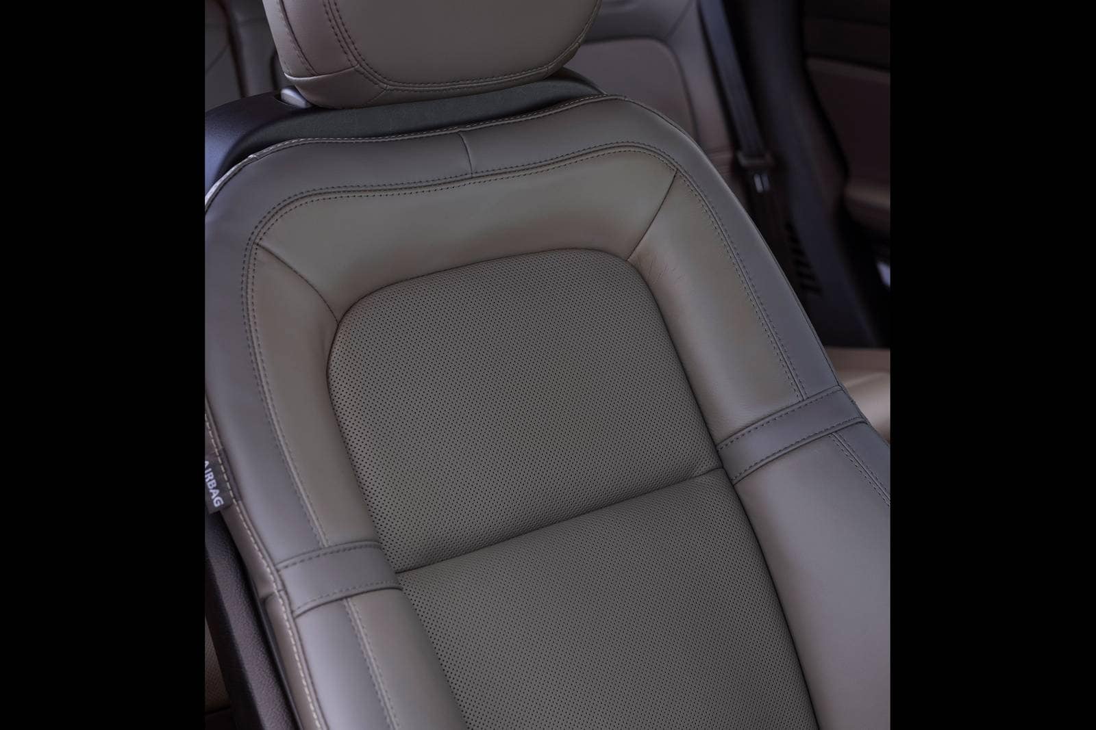 2024 Lincoln Corsair interior DETAIL