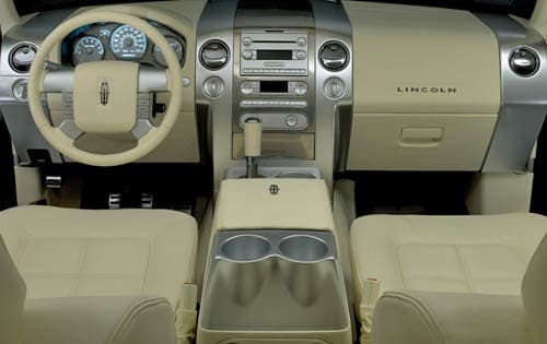 2006 Lincoln Mark LT interior I
