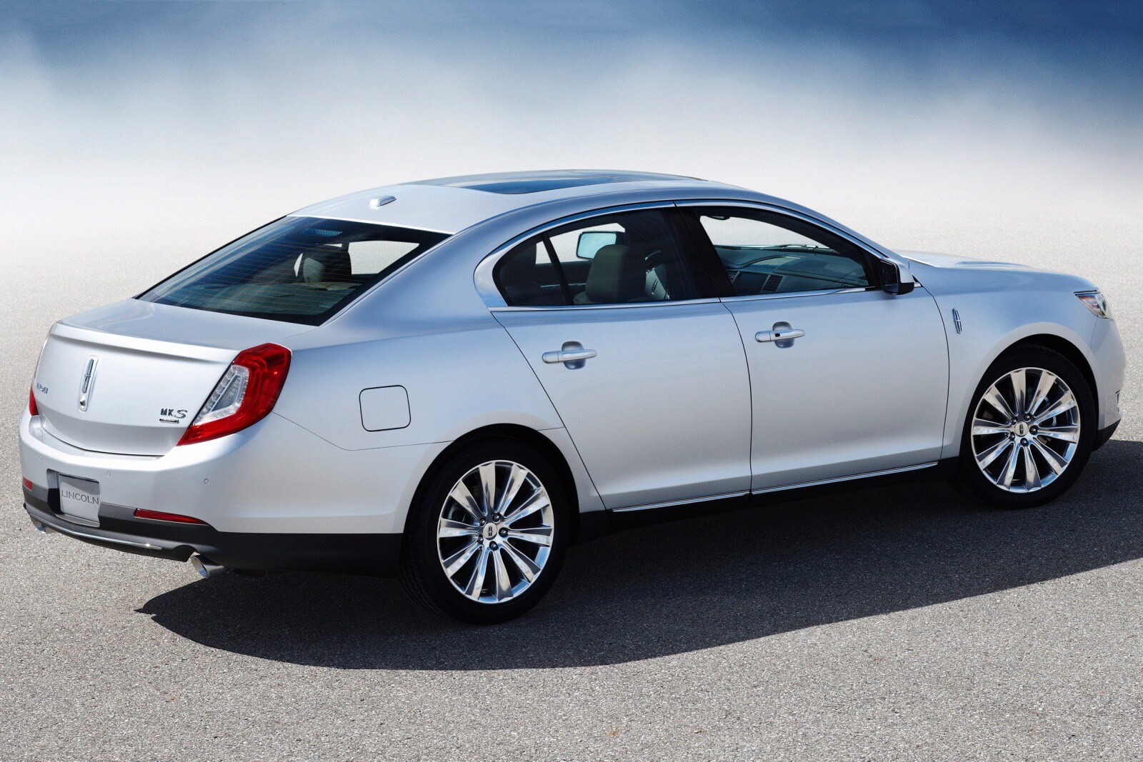 2013 Lincoln MKS Sedan Exterior