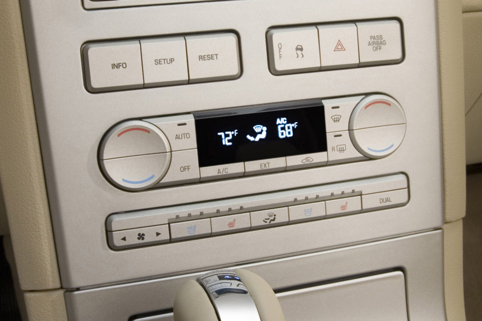 2007 Lincoln MKX interior CC