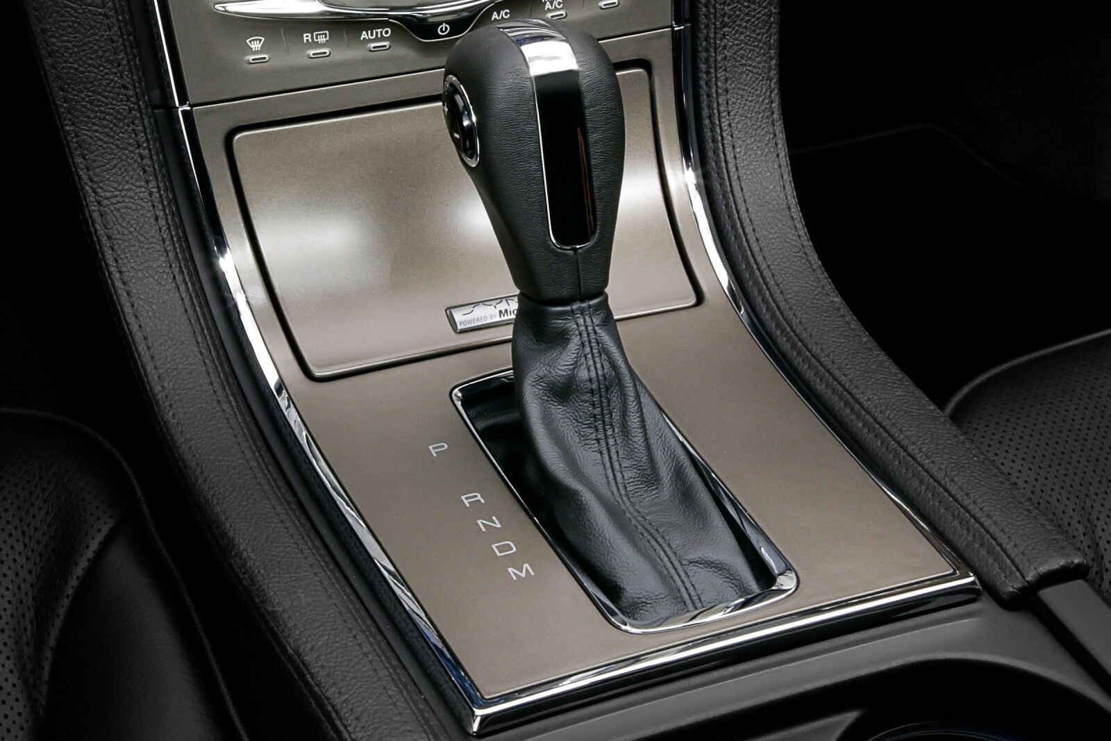 2013 Lincoln Mkx interior SHF