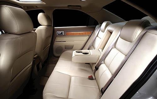 2009 Lincoln MKZ interior RI