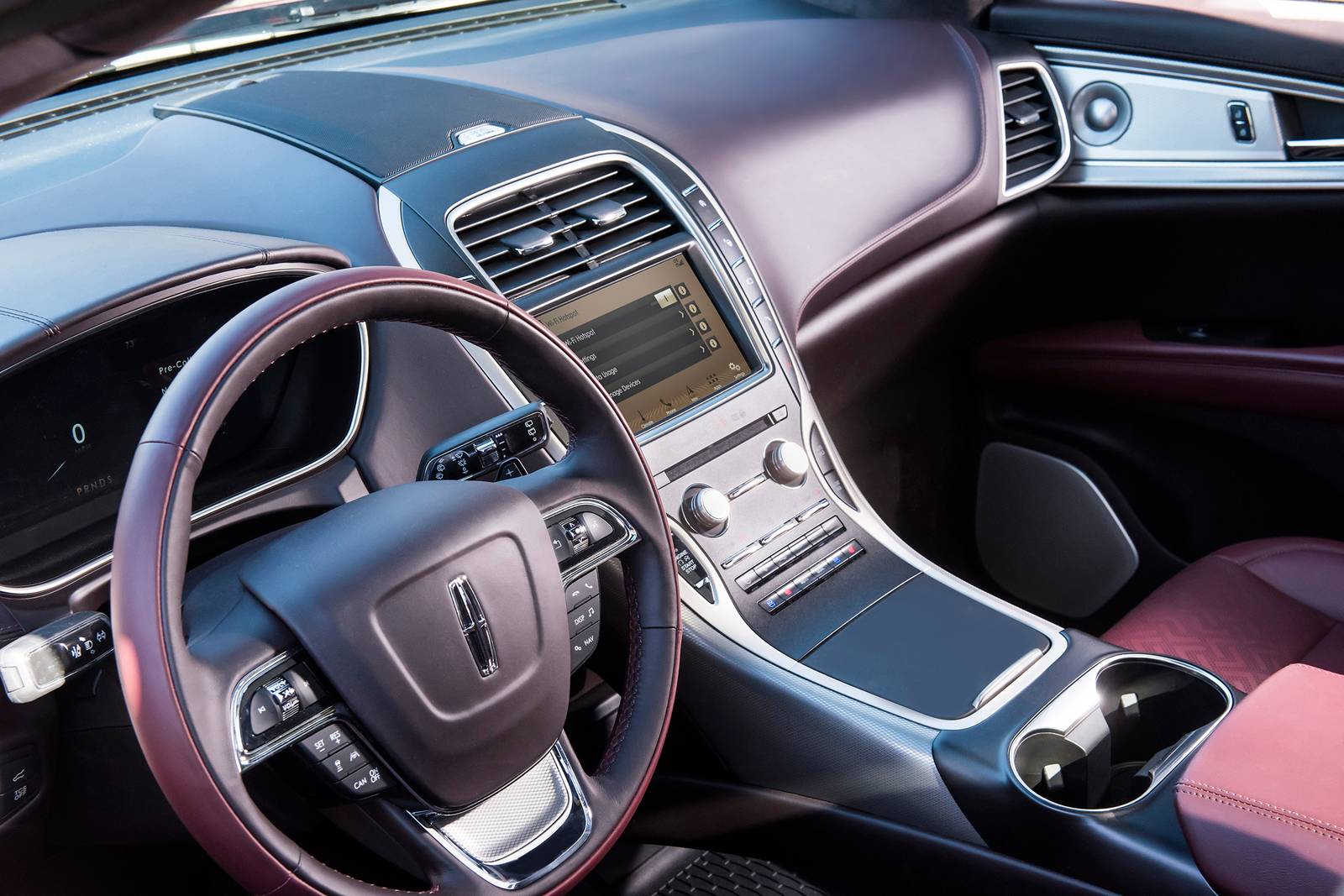 2019 Lincoln Nautilus interior SWD