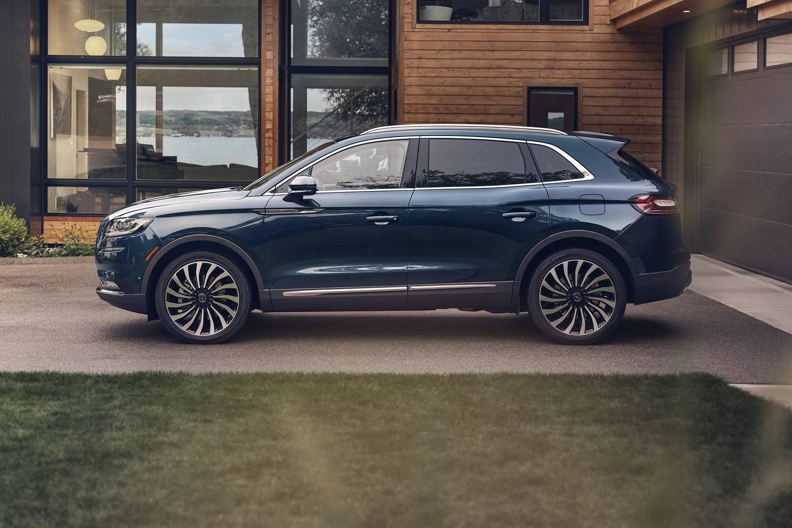 2021 Lincoln Nautilus performance