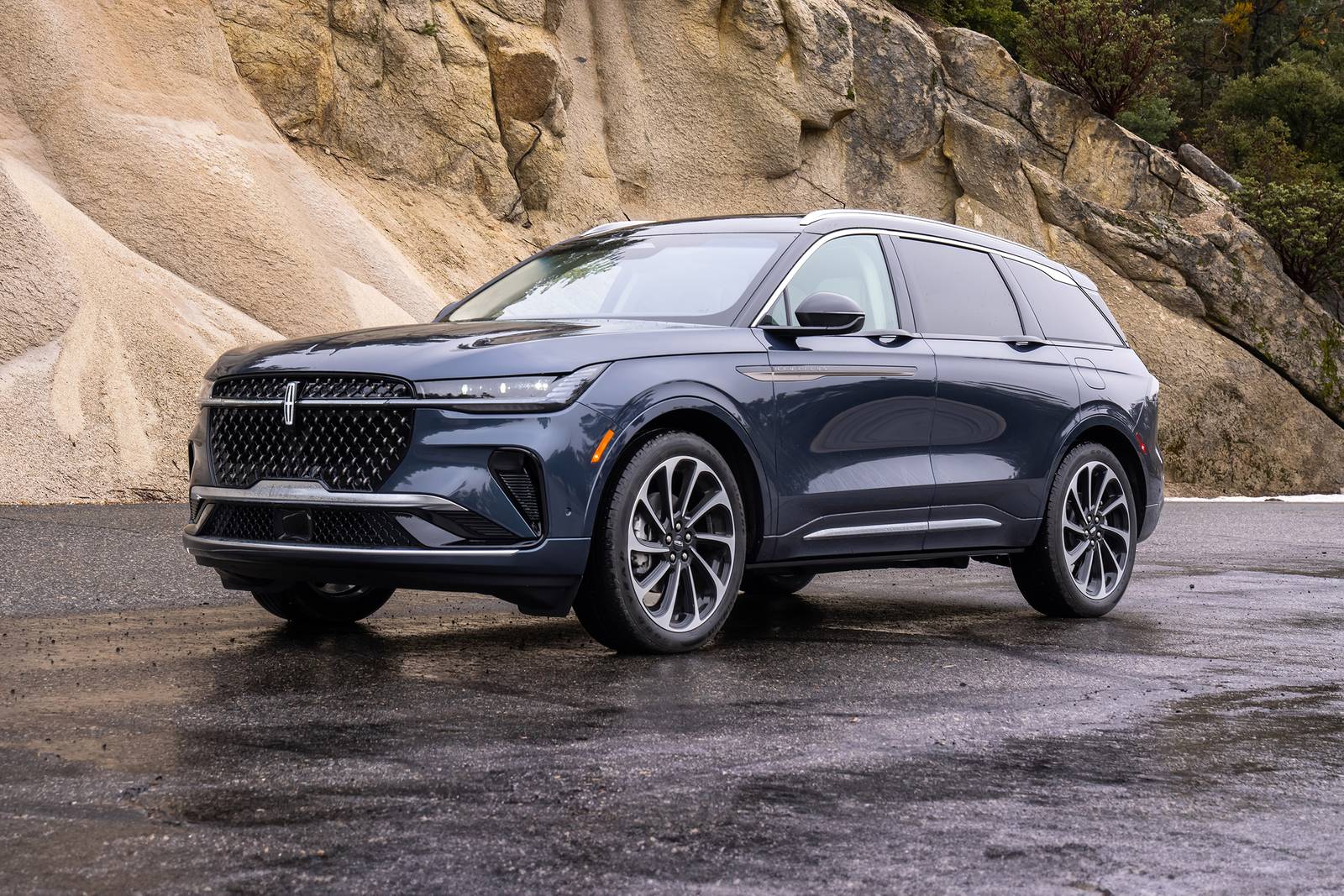 2024 Lincoln Nautilus