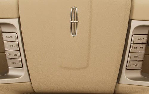 2008 Lincoln Navigator interior DETAIL