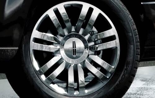 2010 Lincoln Navigator L exterior W