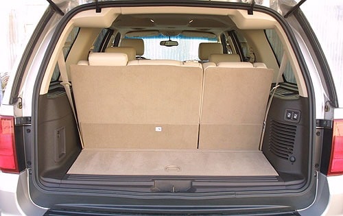 2003 Lincoln Navigator interior CARGO