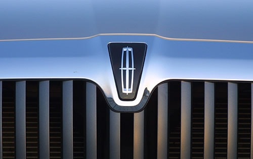 2003 Lincoln Navigator exterior FBDG