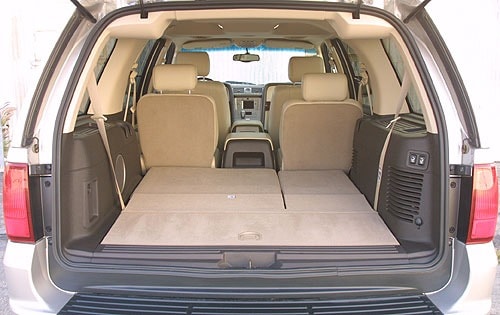 2004 Lincoln Navigator interior CARGO
