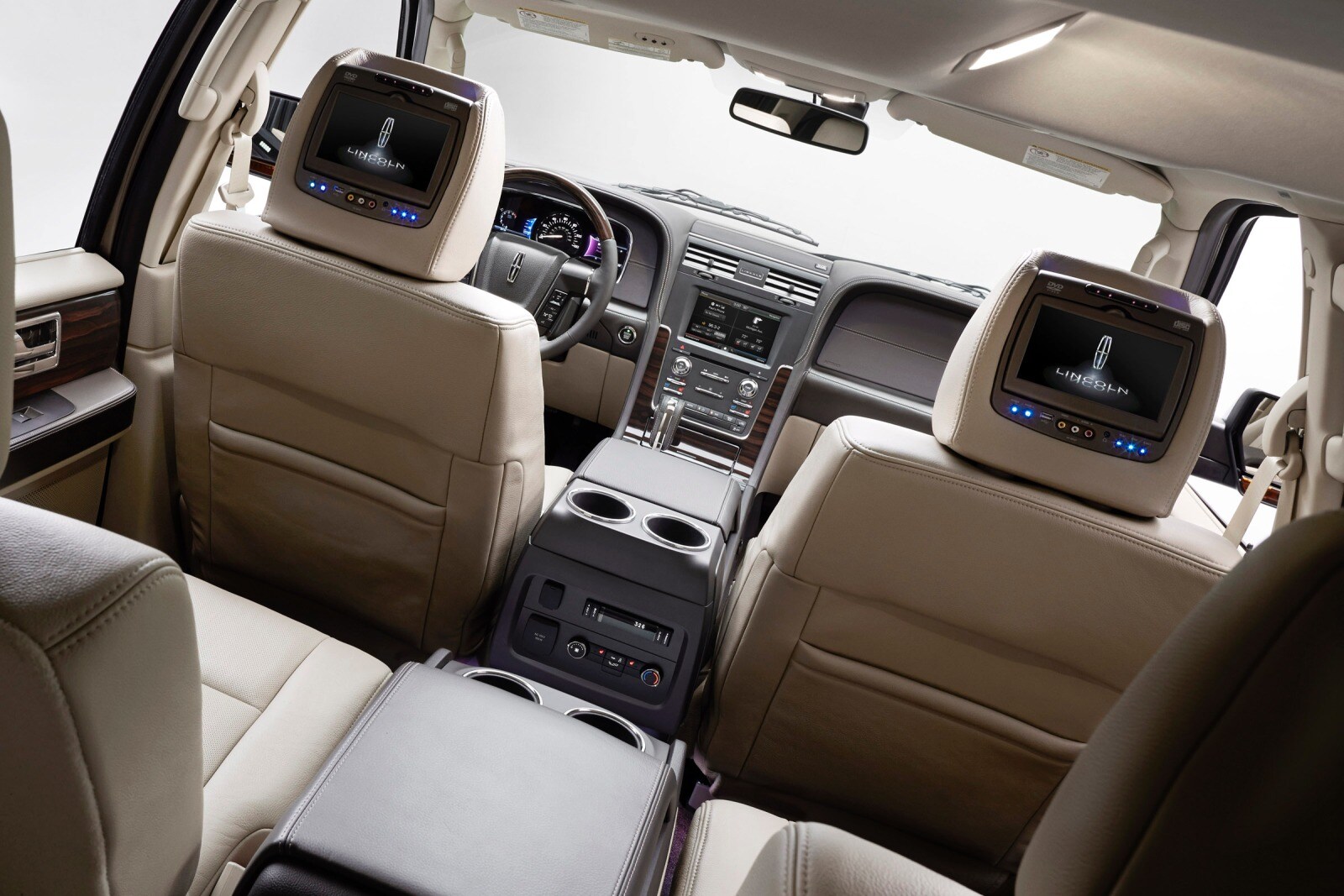 2015 Lincoln Navigator interior RI