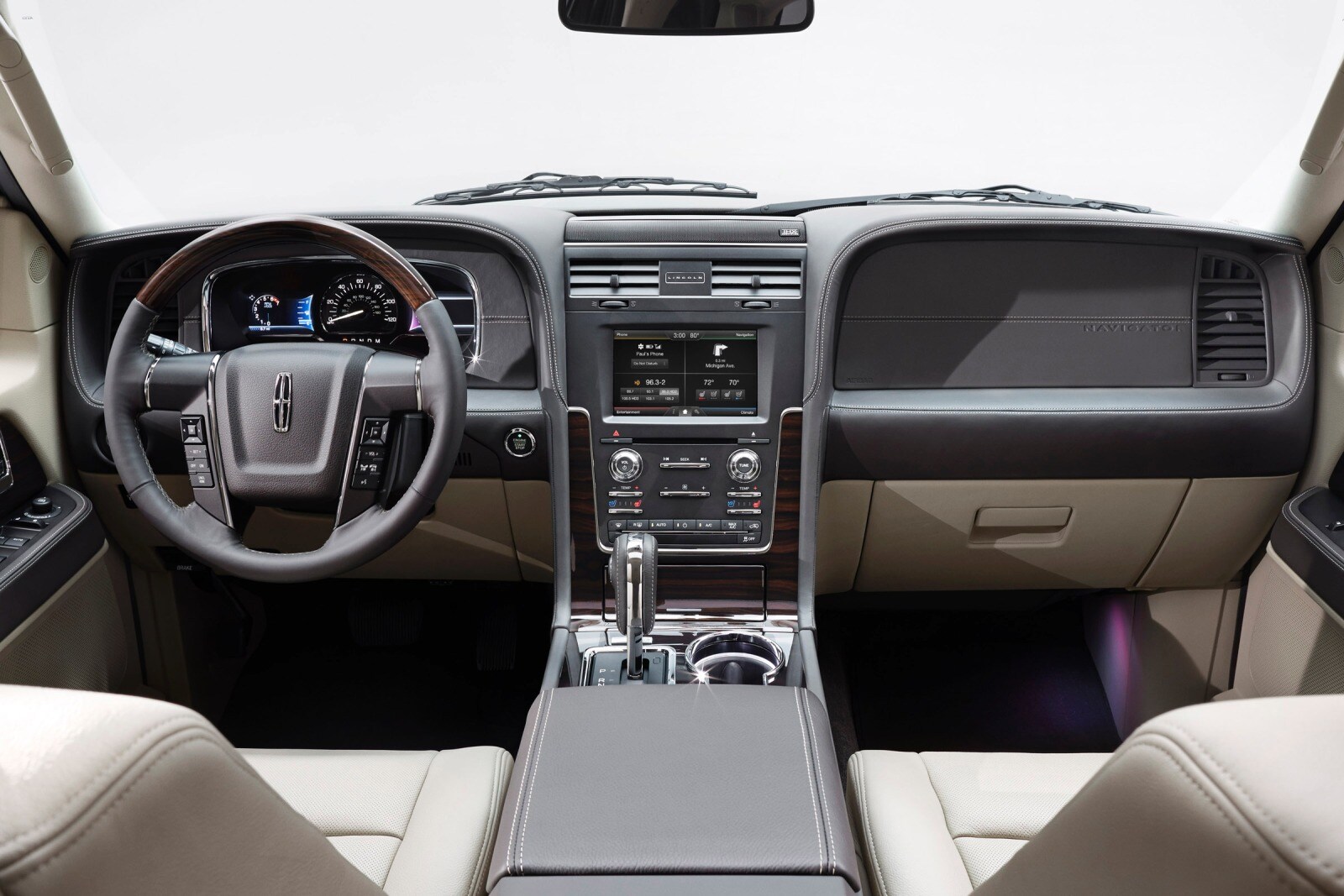 2016 Lincoln Navigator interior D
