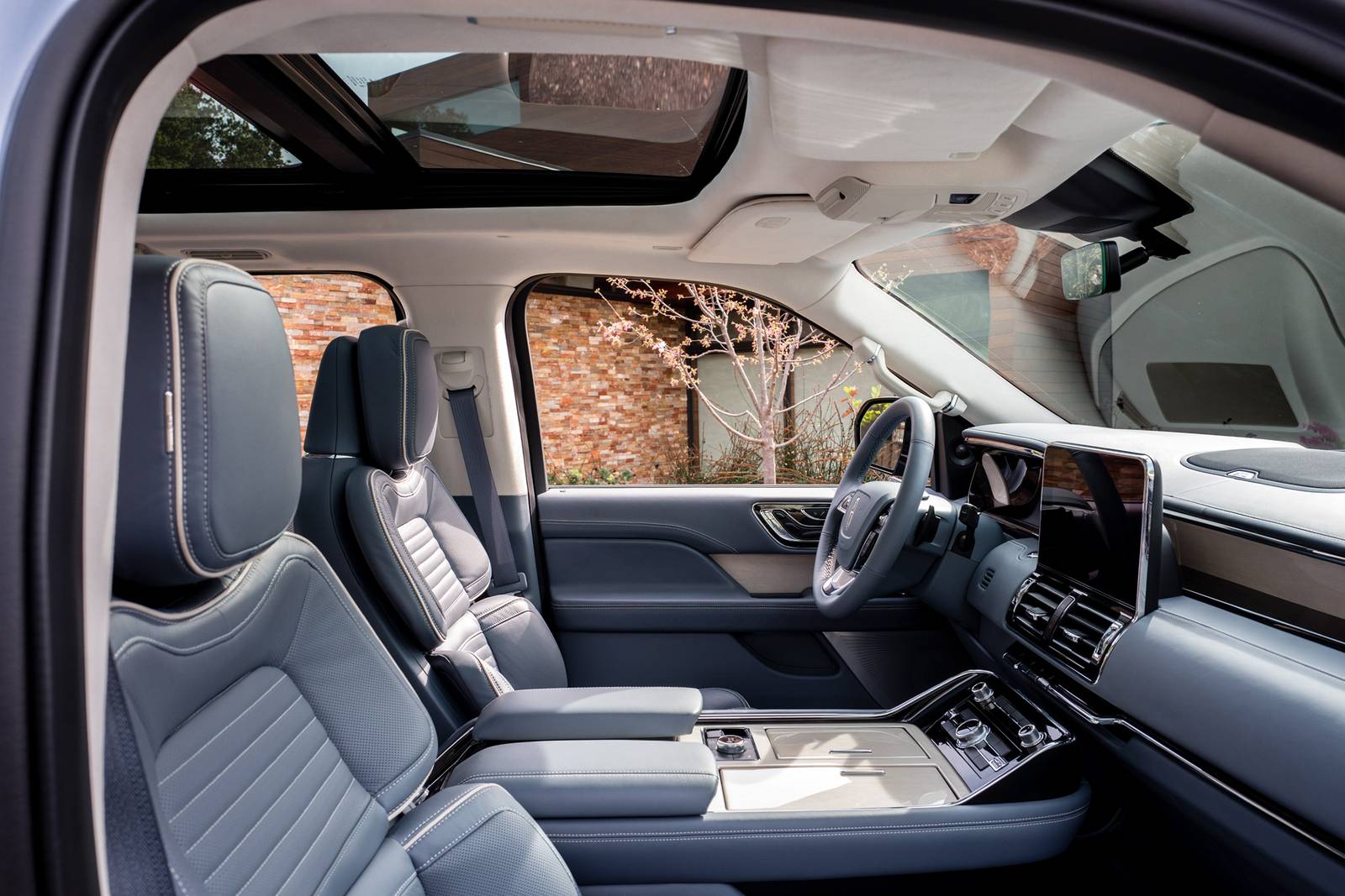 2018 Lincoln Navigator interior I