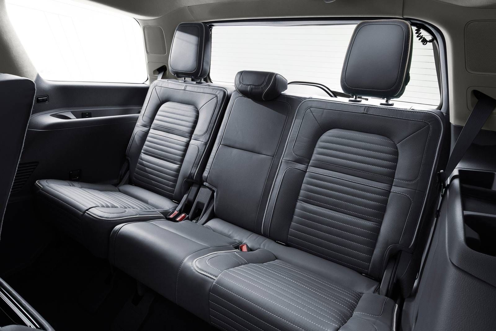 2018 Lincoln Navigator interior RI
