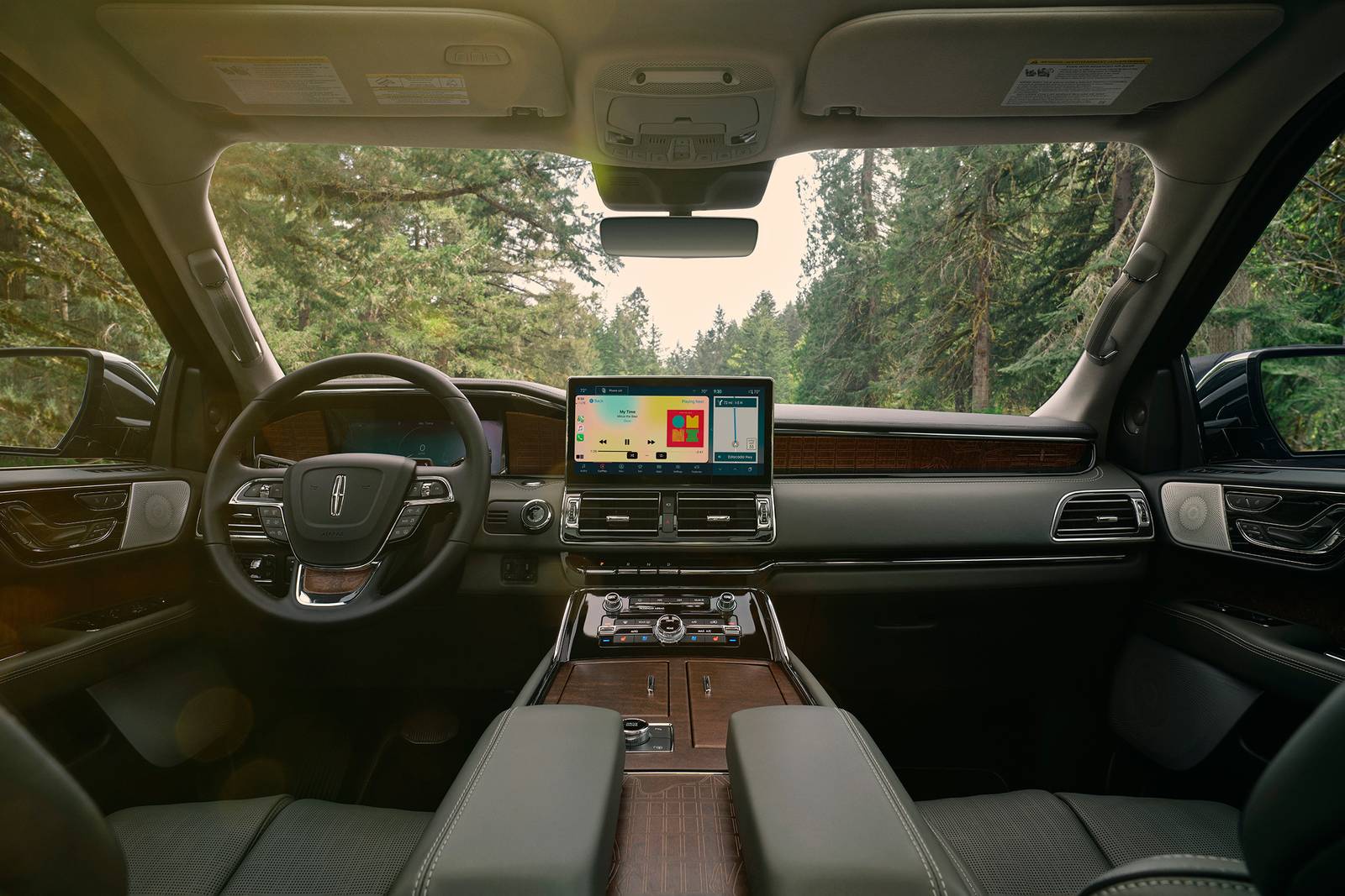 2022 Lincoln Navigator front safety D