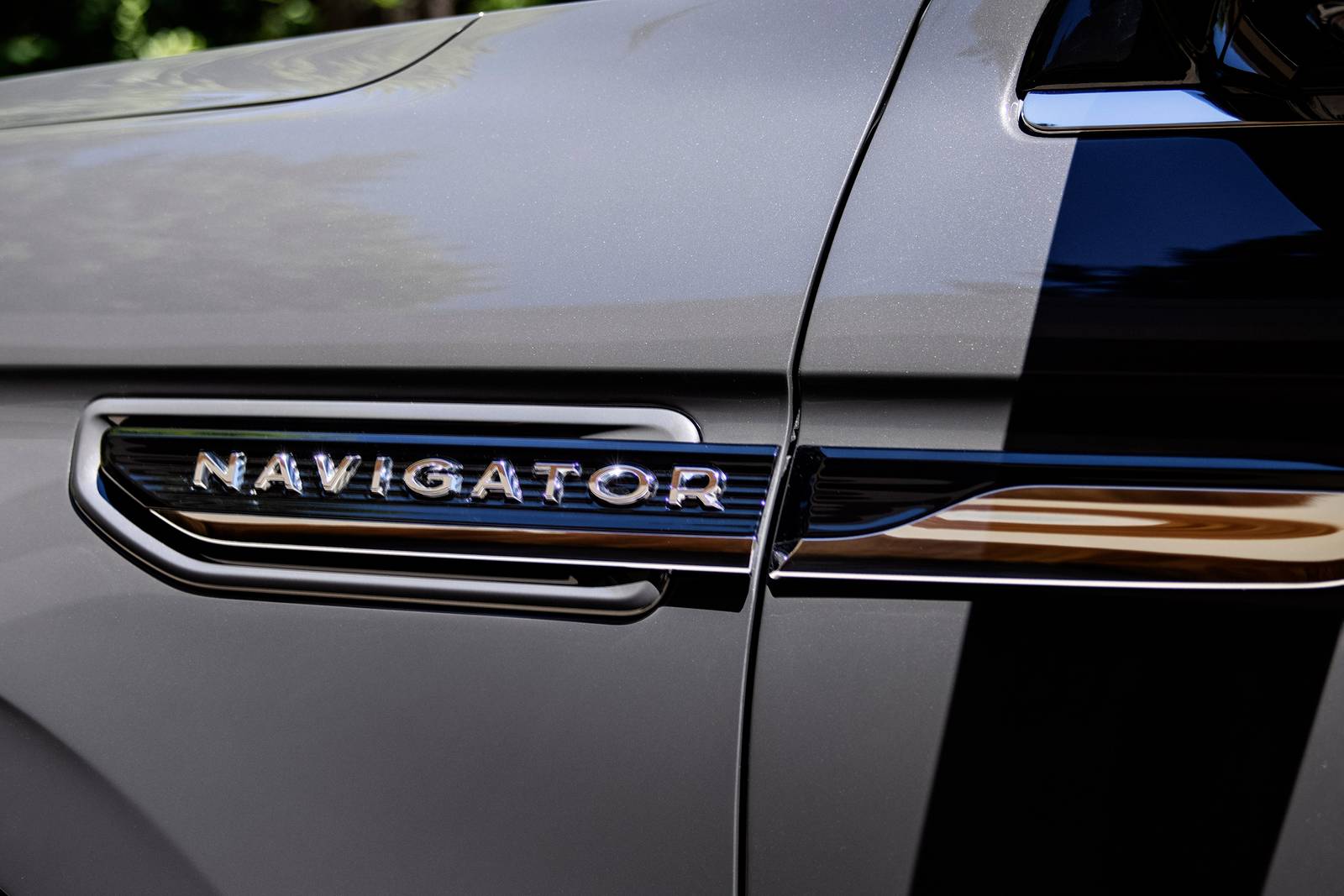 2022 Lincoln Navigator exterior FBDG