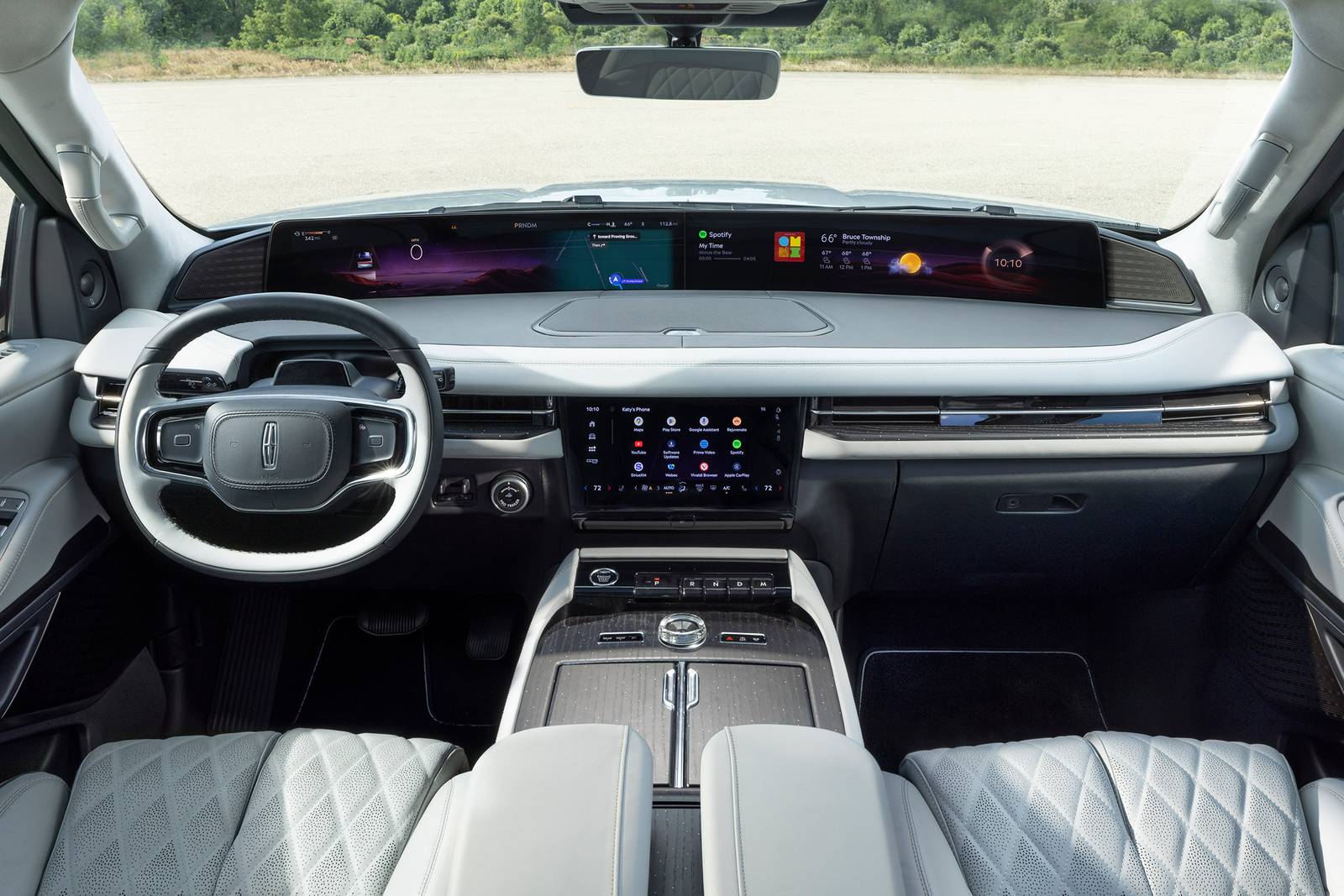 2025 Lincoln Navigator interior D