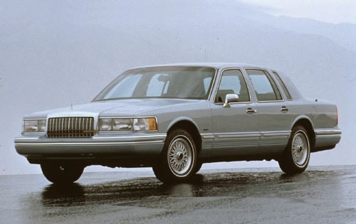 1993 Lincoln Town Car 4 Dr Executive Sedan