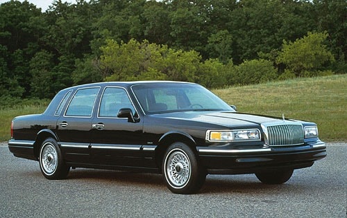 1996 Lincoln Town Car 4 Dr Executive Sedan