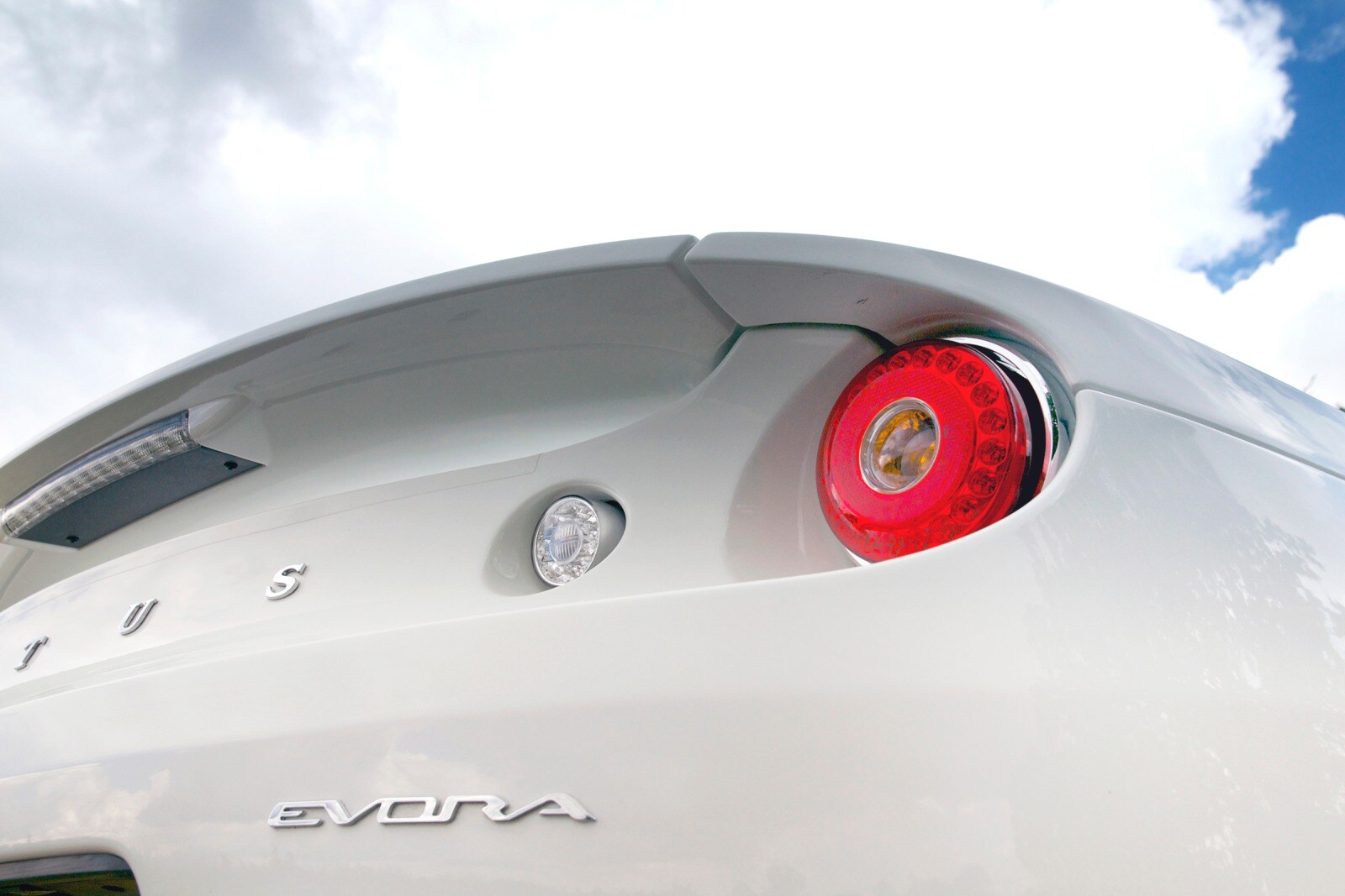 2014 Lotus Evora exterior RBDG