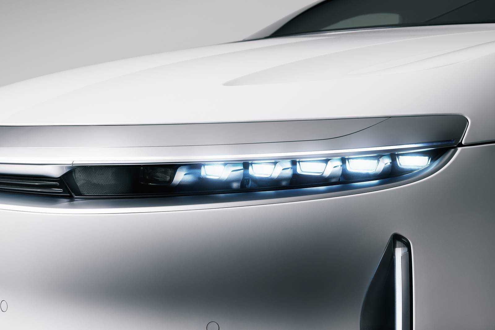 2022 Lucid Air front safety EDETAIL