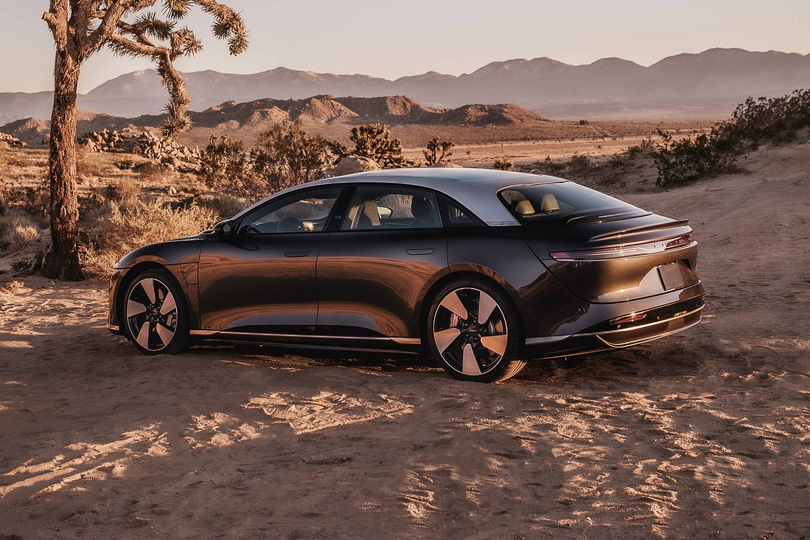 2025 Lucid Air — OEM photo 3