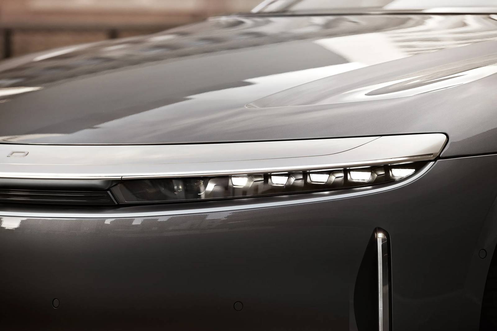 2025 Lucid Air — OEM photo 4