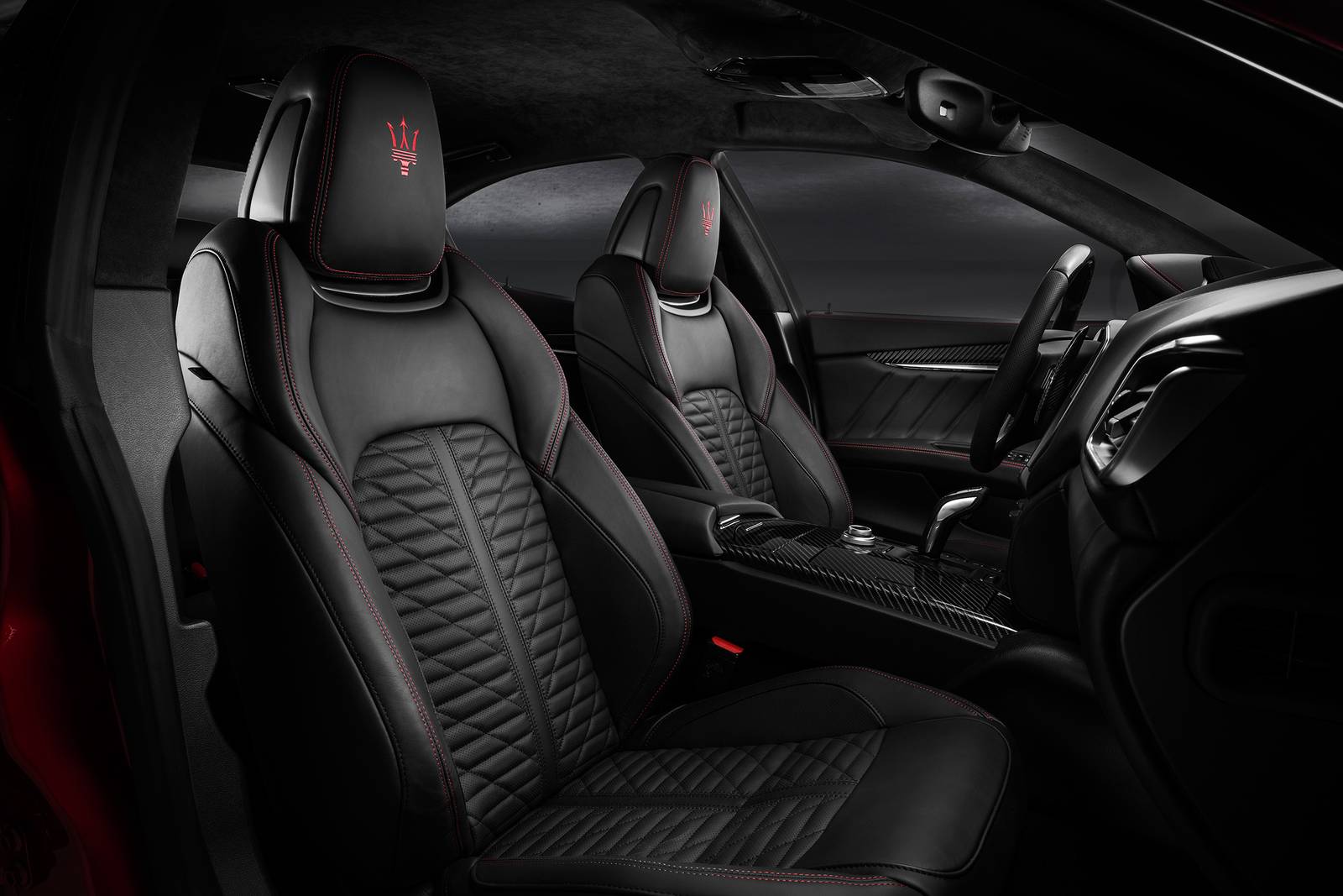 2019 Maserati Ghibli interior I