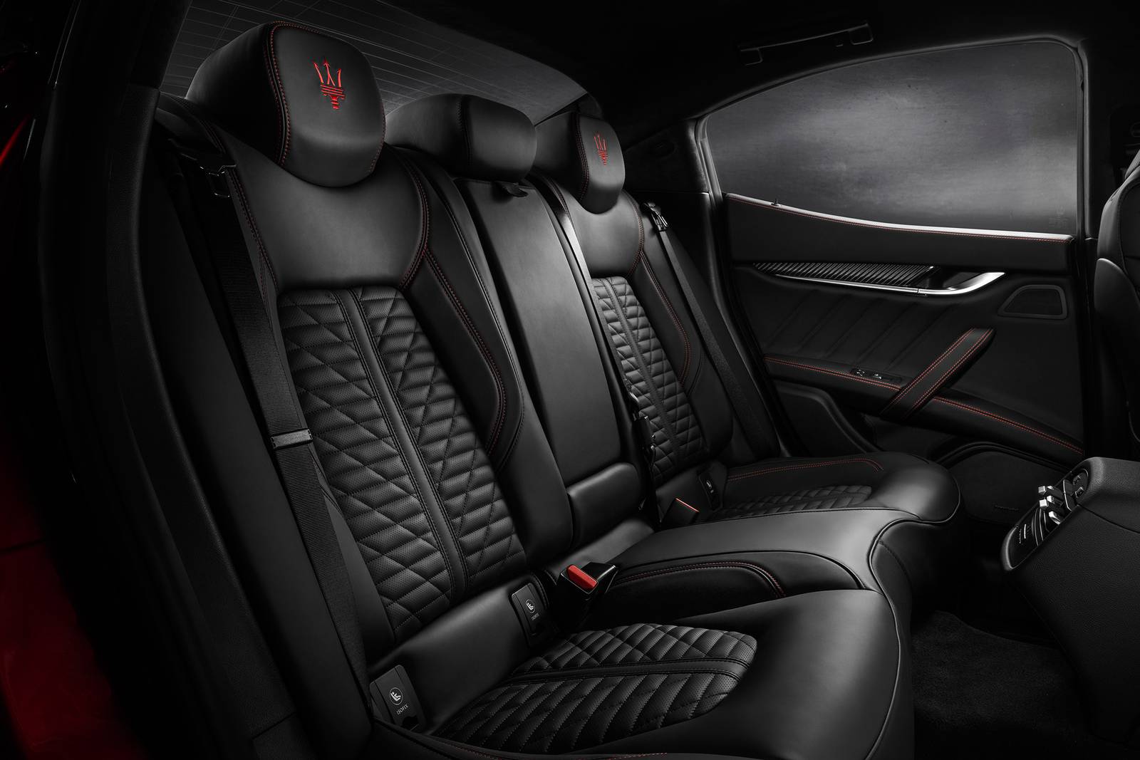 2019 Maserati Ghibli interior RI