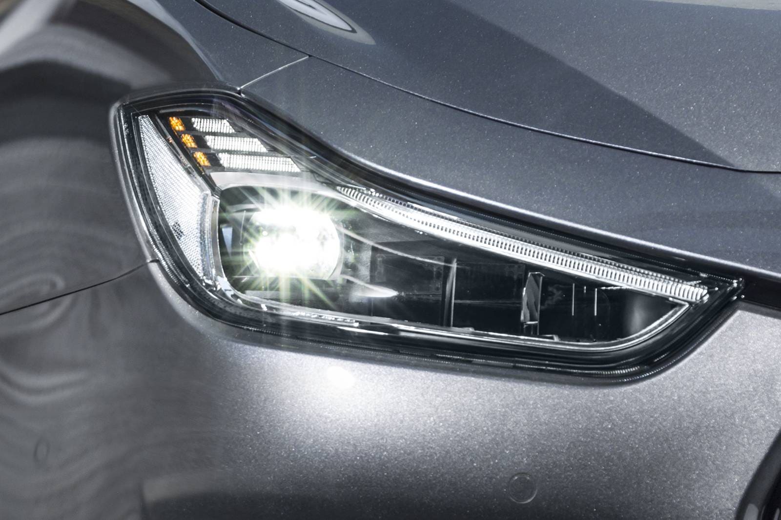 2021 Maserati Ghibli front safety EDETAIL