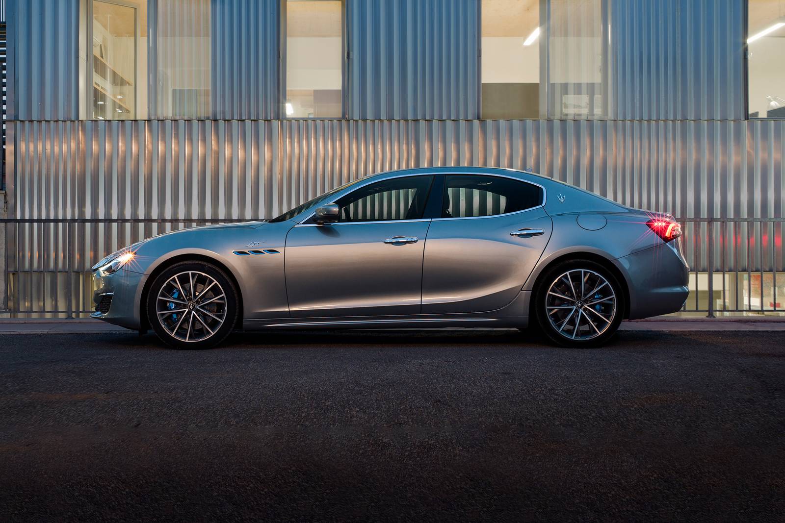 2022 Maserati Ghibli front safety S