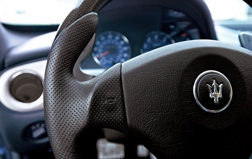 2005 Maserati GranSport interior DETAIL