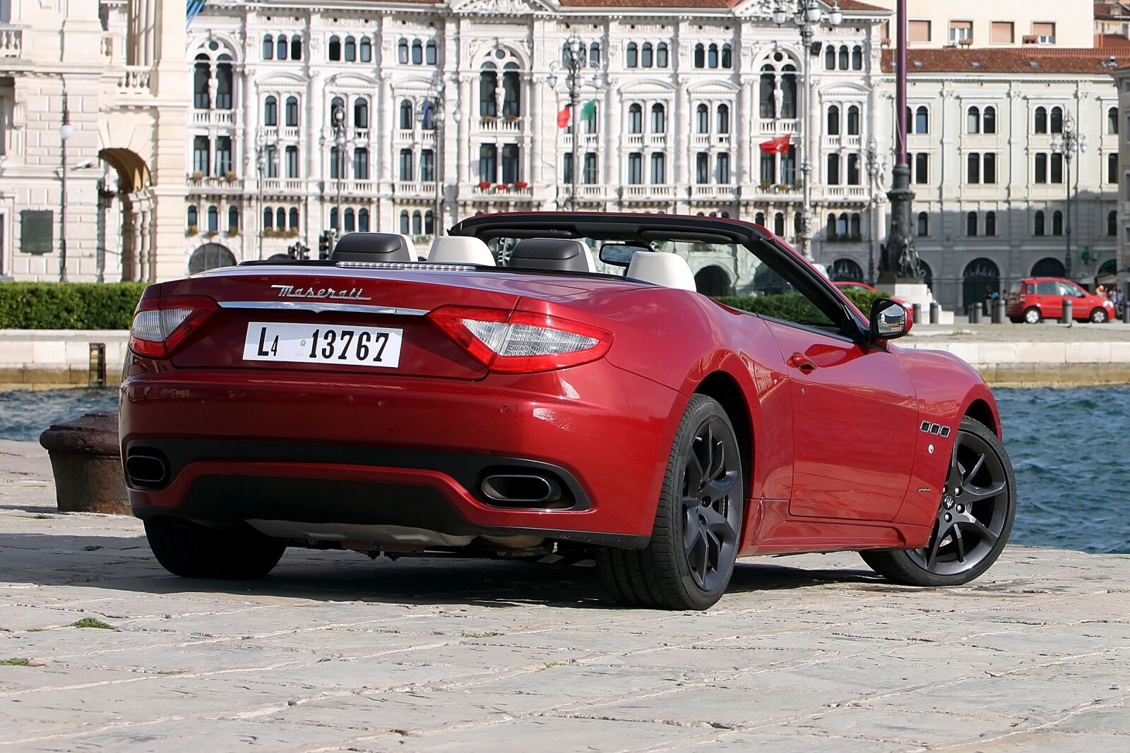 2012 Maserati Granturismo exterior F
