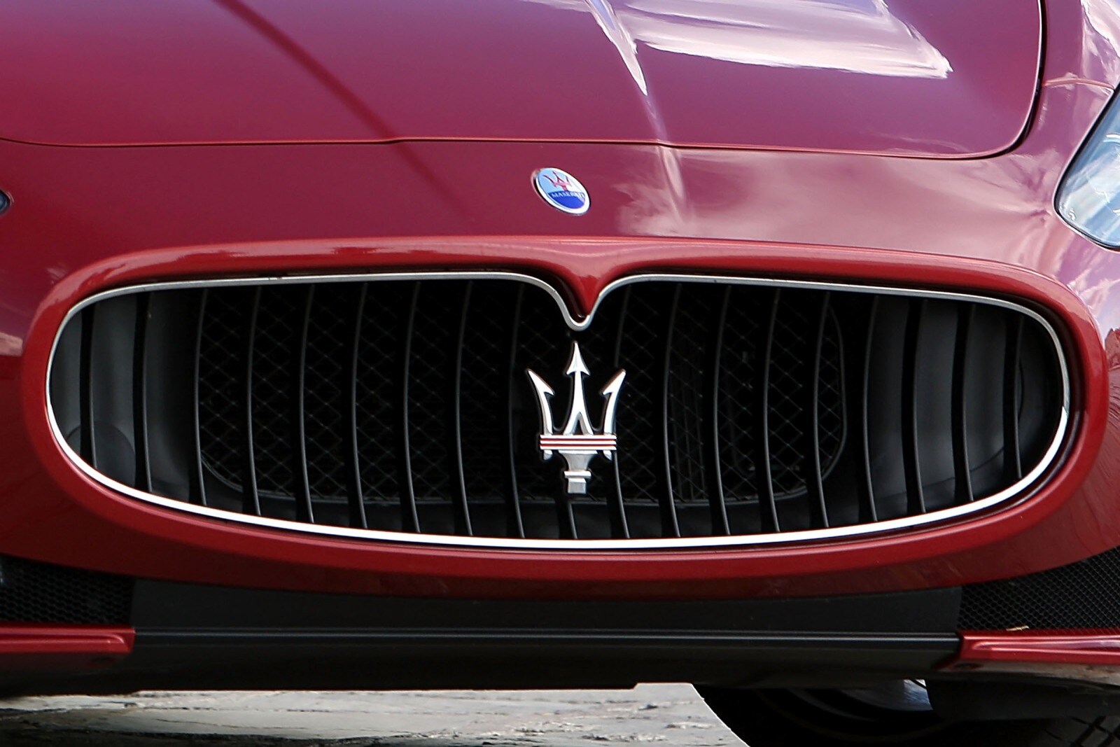 2012 Maserati Granturismo exterior FBDG