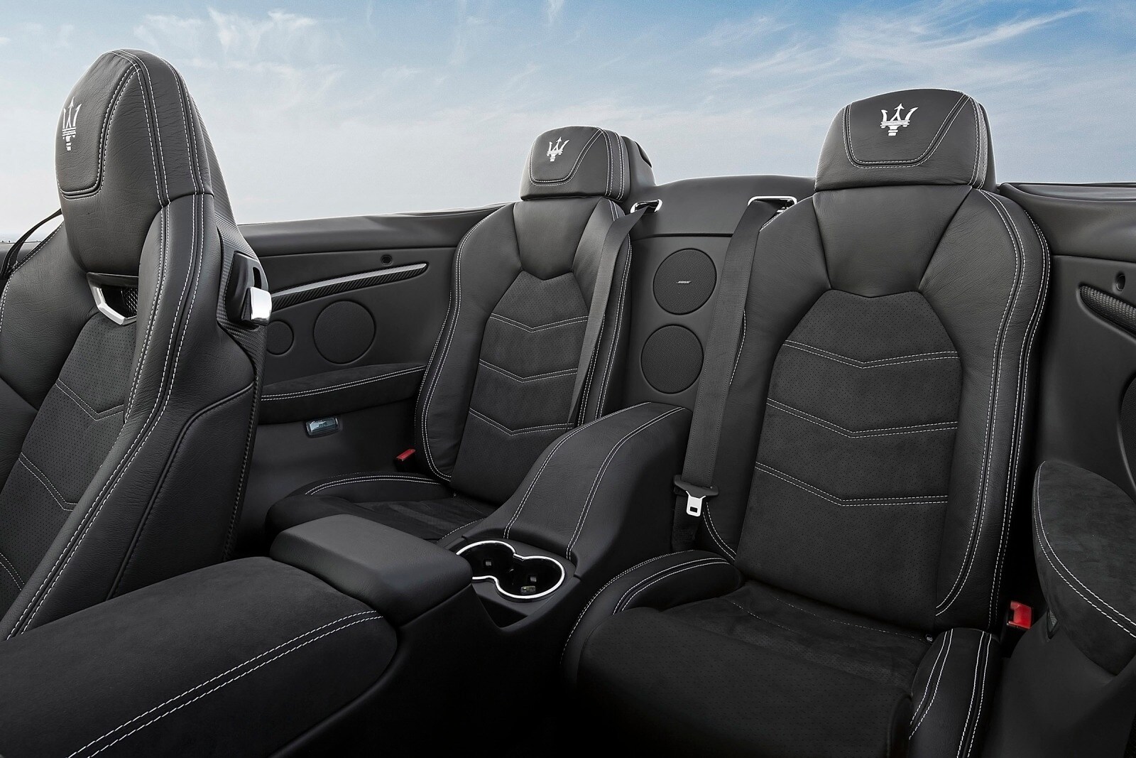 2017 Maserati Granturismo interior RI