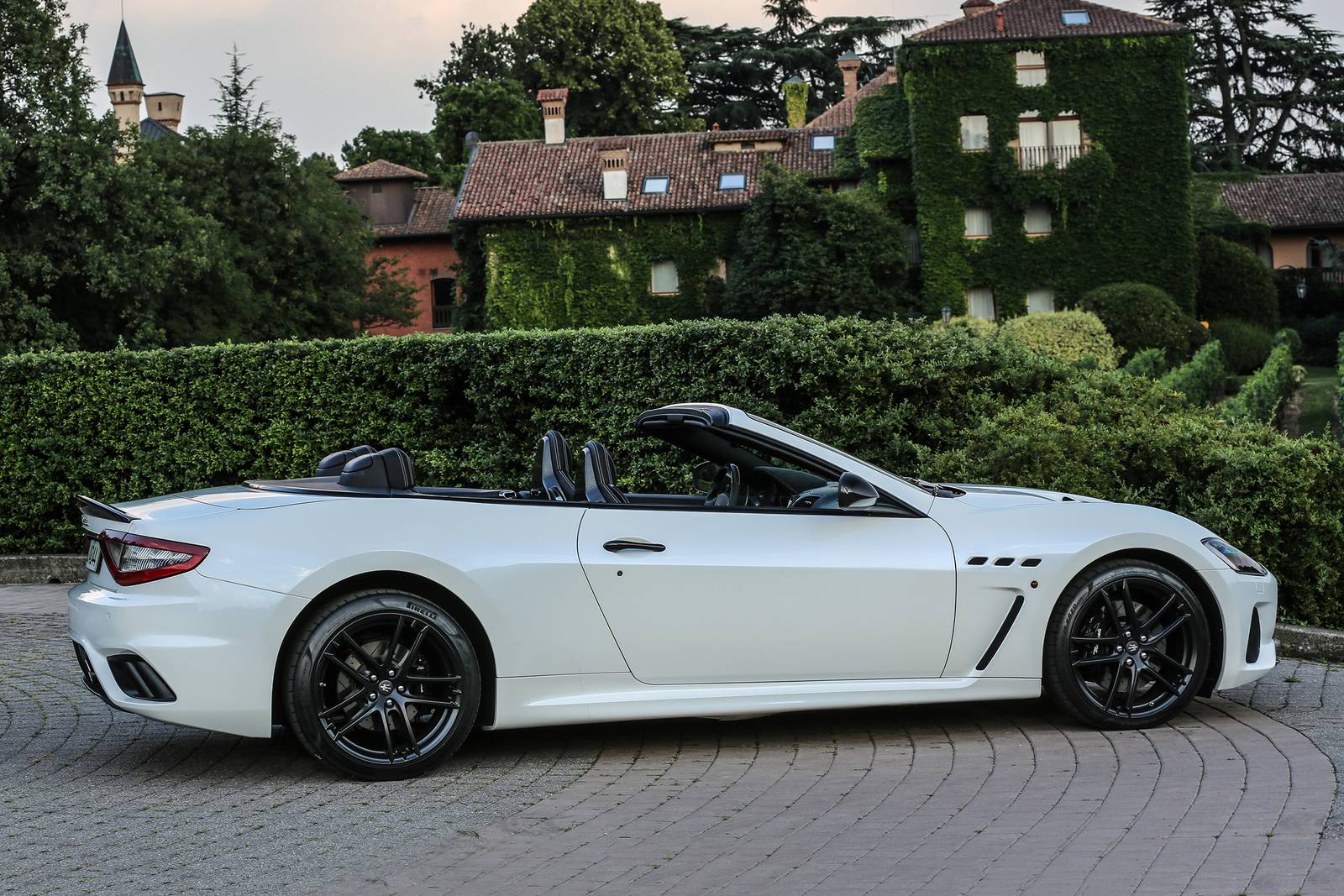 2018 Maserati Granturismo exterior S
