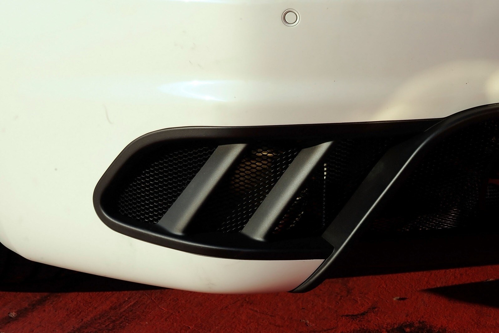 2012 Maserati Granturismo exterior EDETAIL