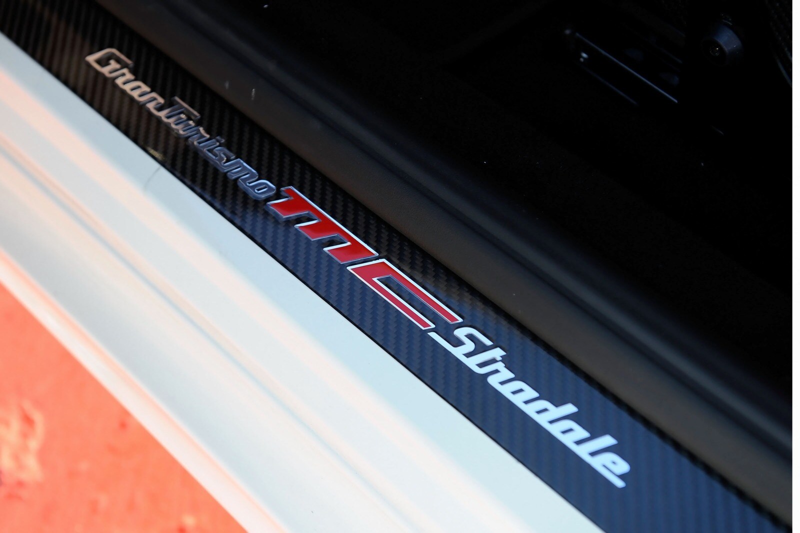 2012 Maserati GranTurismo Convertible front safety DETAIL