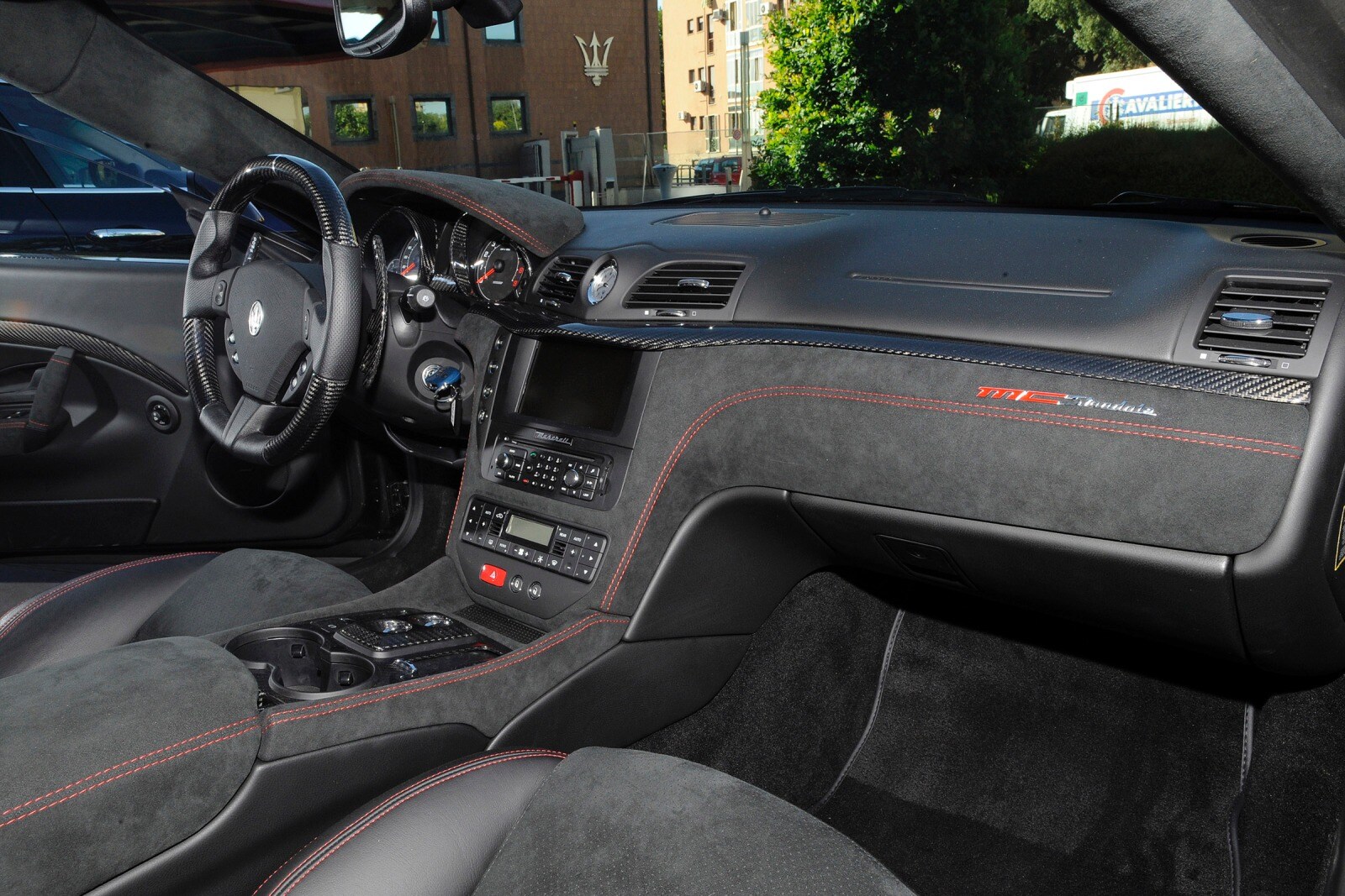 2016 Maserati Granturismo interior I