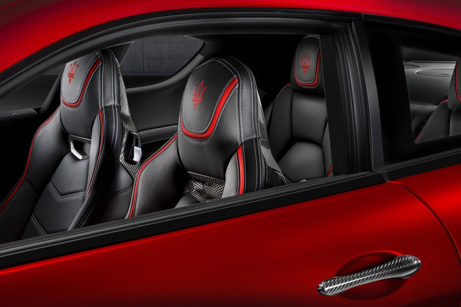 2017 Maserati Granturismo interior I