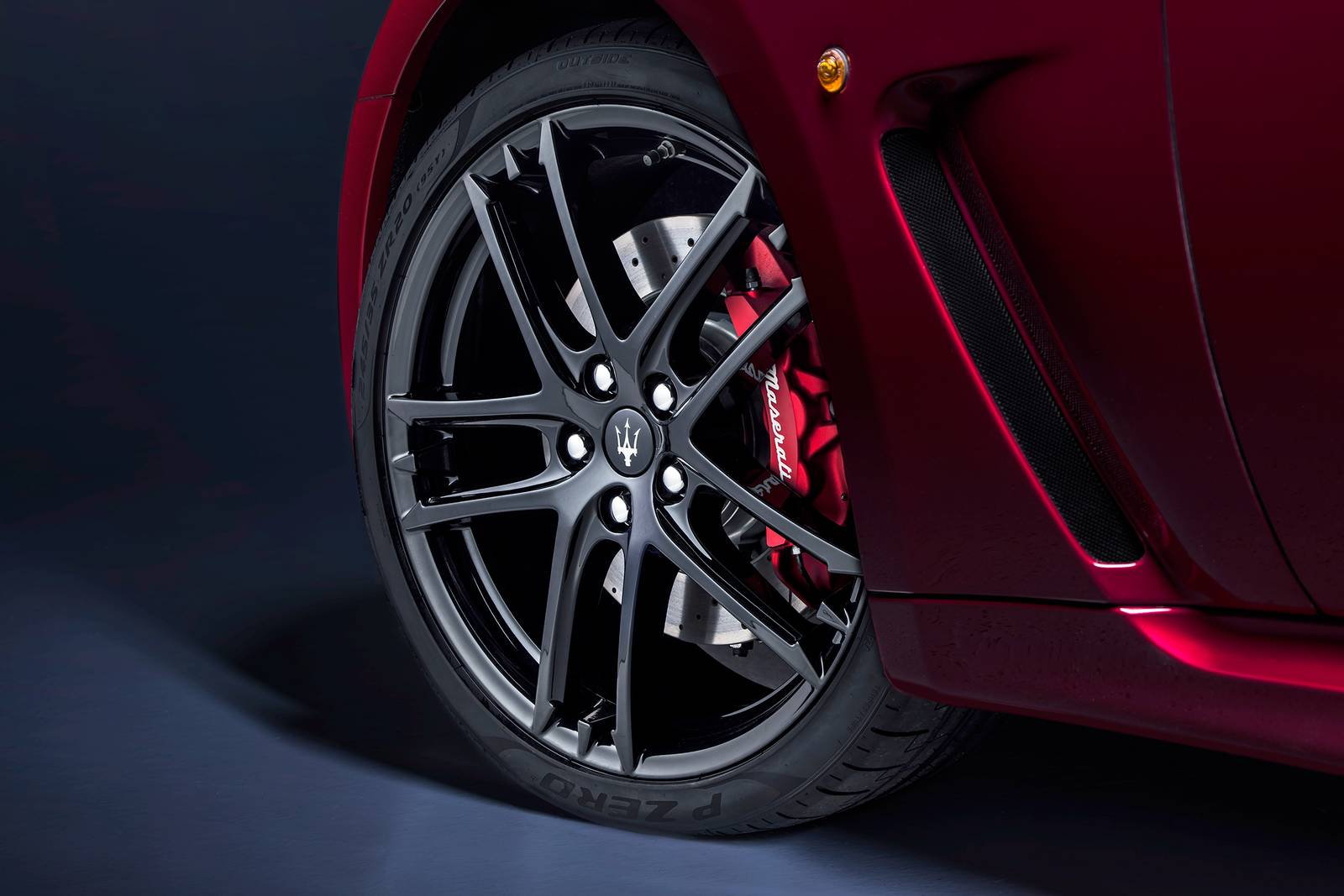 2018 Maserati Granturismo exterior W