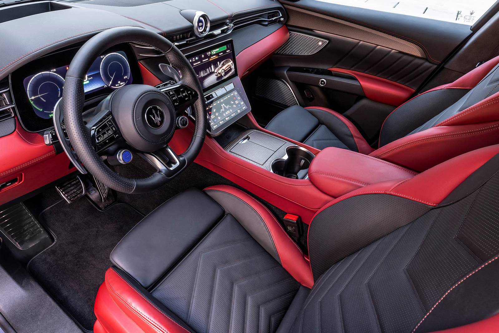 2025 Maserati Grecale interior SWD