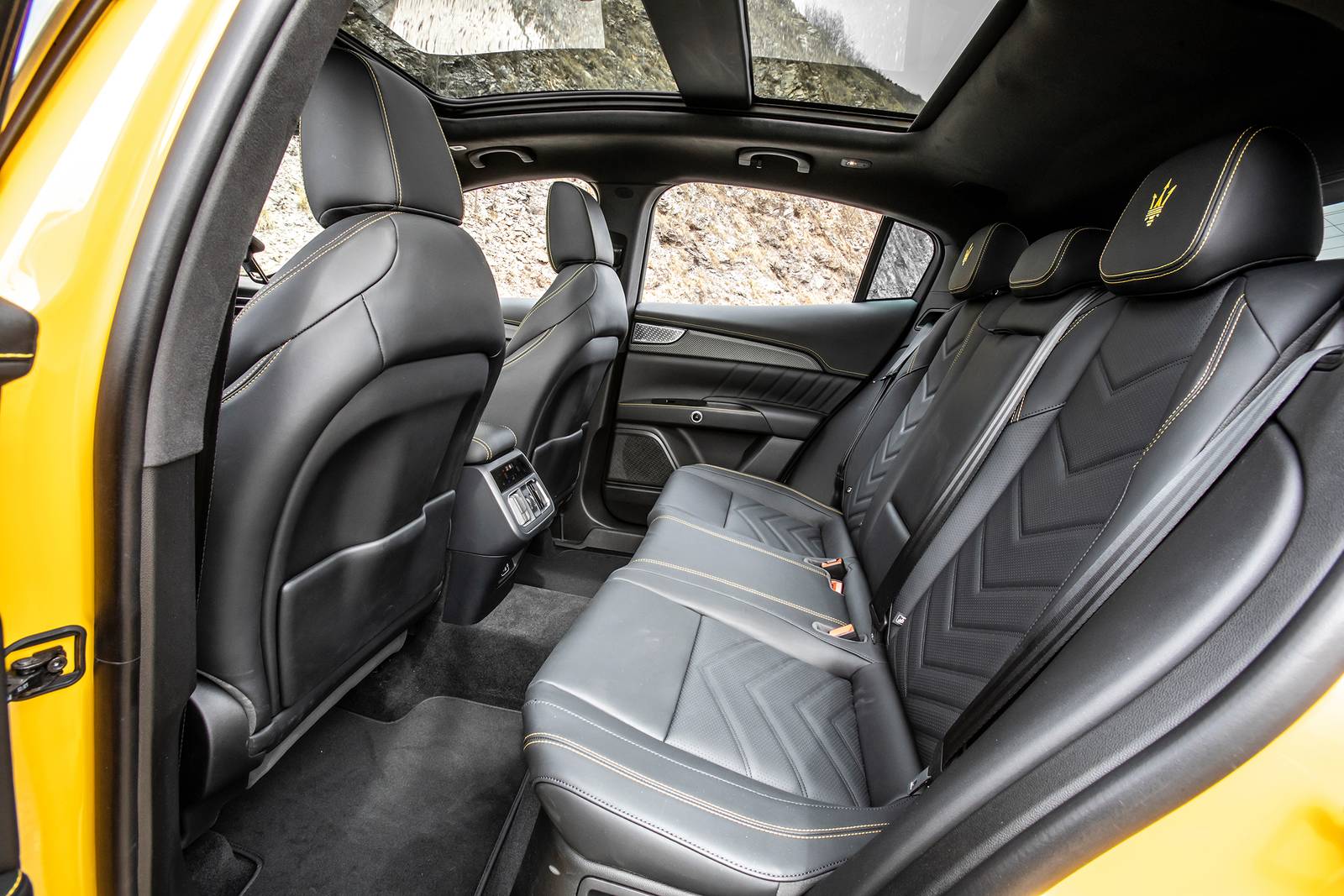 2024 Maserati Grecale interior RI