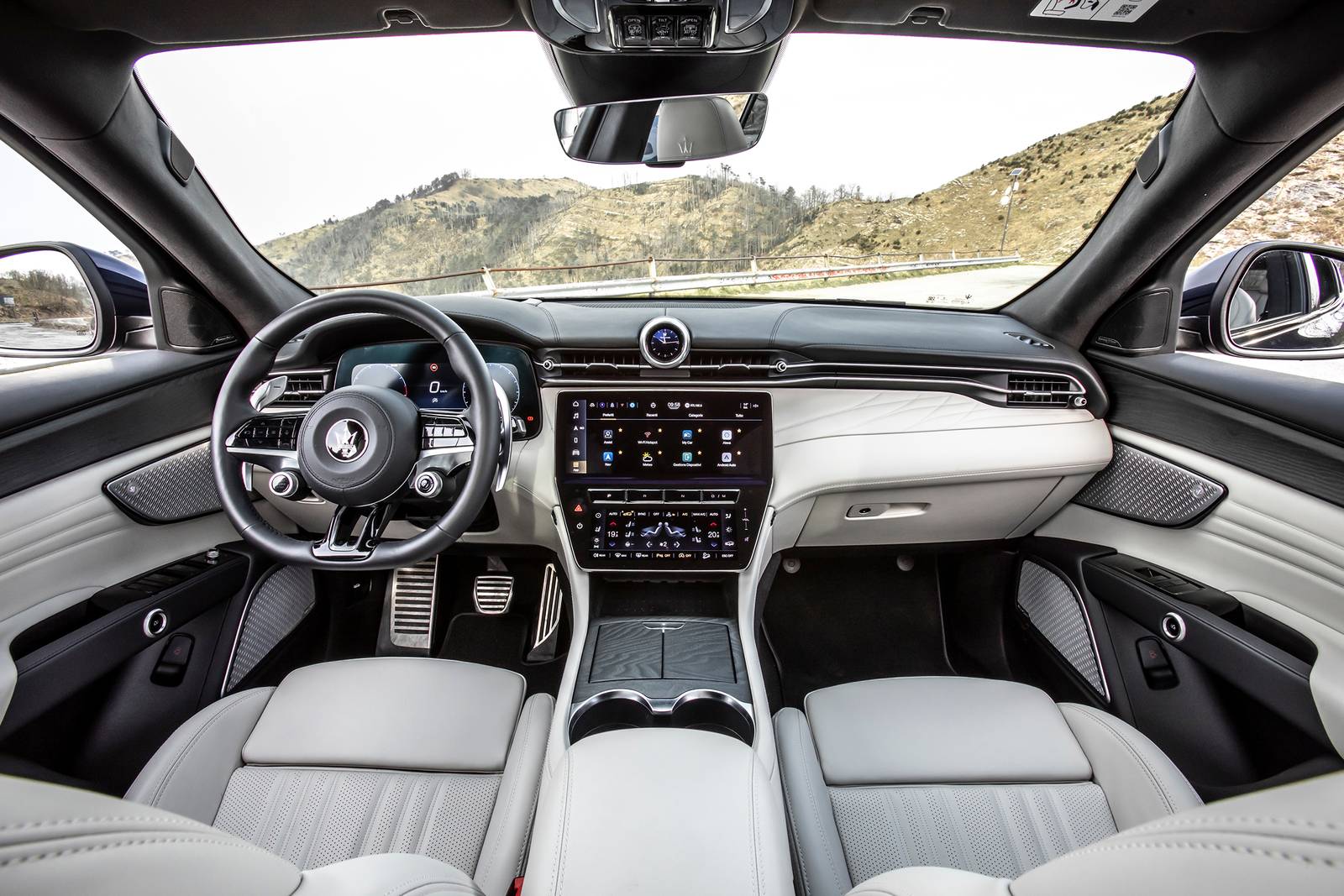 2025 Maserati Grecale front safety D