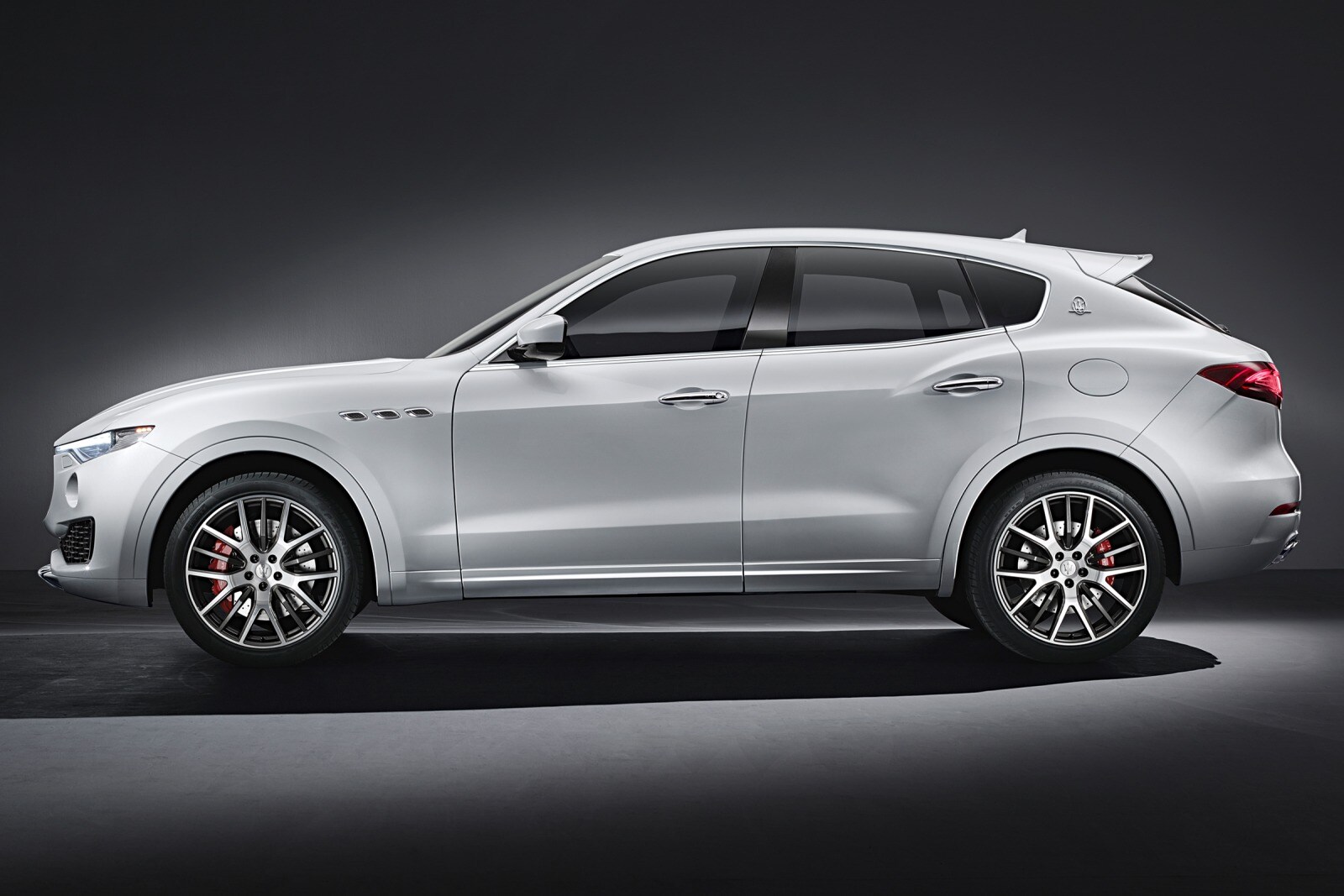 2017 Maserati Levante S 4dr SUV Exterior