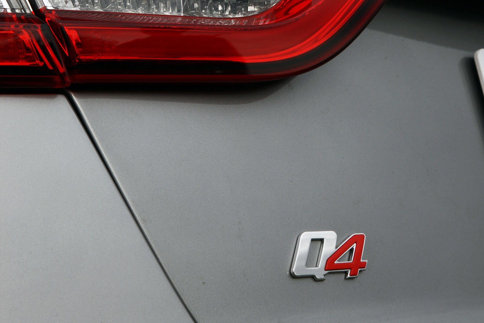 2014 Maserati Quattroporte exterior RBDG